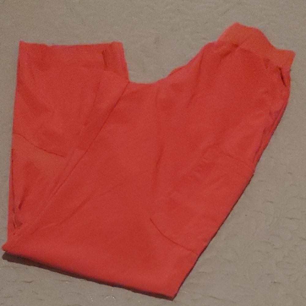 White Cross Fit Pink Scrubs/Activewear Sz XS